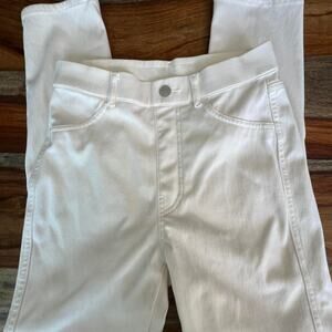 Uniqlo size 26/27 women's white skinny jeans